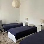 Comodo Al Centro Del Апартаменти