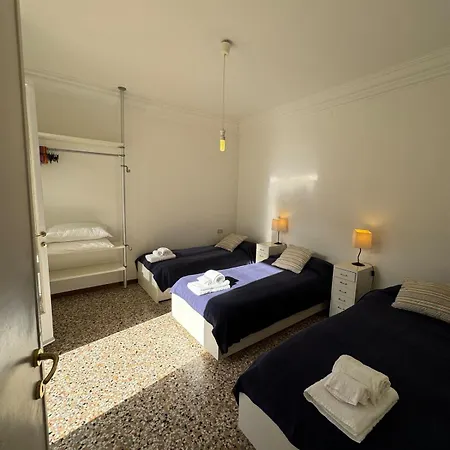 Comodo Al Centro Del Apartment Lido di Venezia